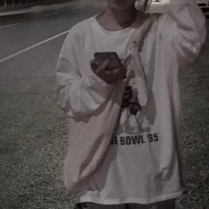 男生操女生的小骚逼视频
